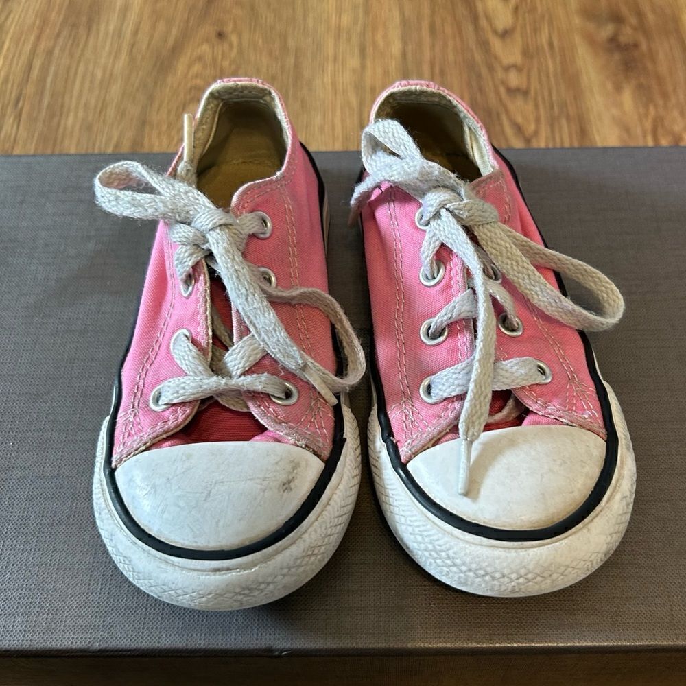 CONVERSE Chuck Taylor all Star pink shoes sneakers sz 8 kids toddler girl